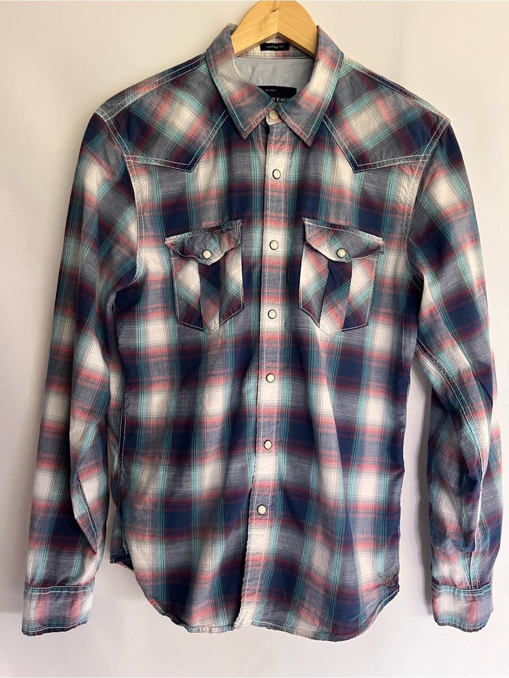 American Eagle Women’s Red, White & Blue Plaid Pearl Snap 2011 Western Shirt M